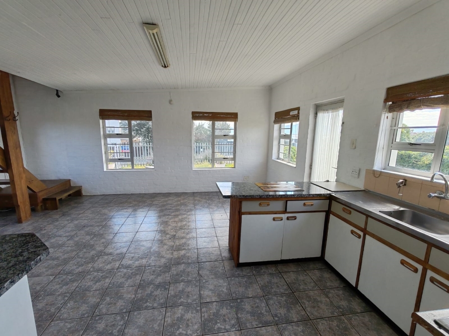 4 Bedroom Property for Sale in De Kelders Western Cape